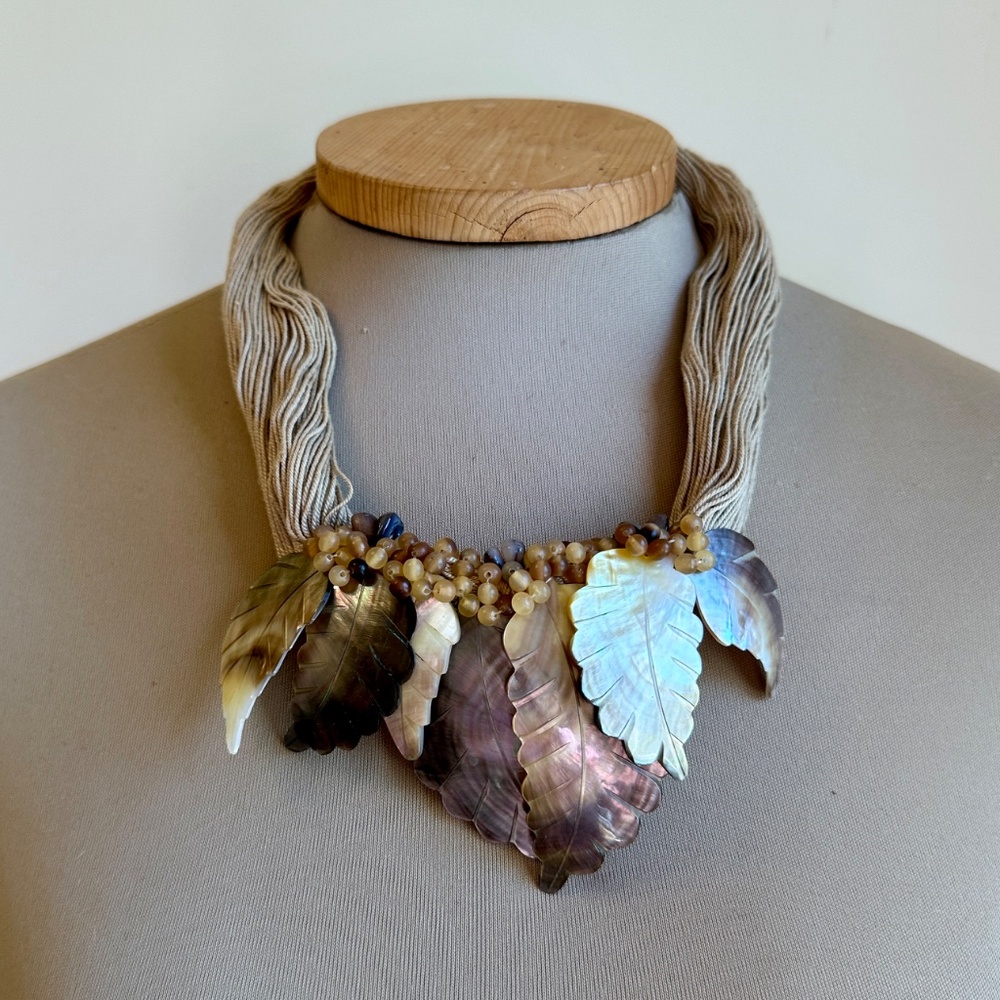 Carved Leaves MOP Tan Statement Necklace, Beads String